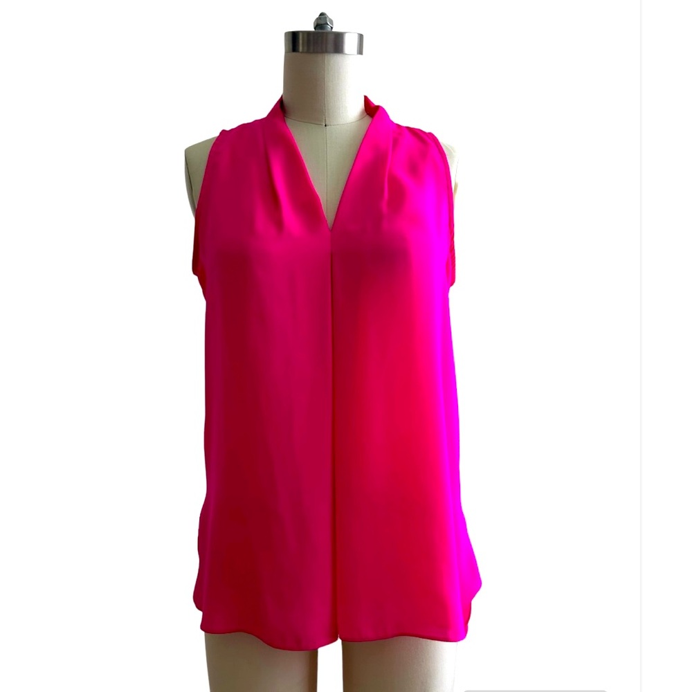 Vince Camuto top size XS Like New